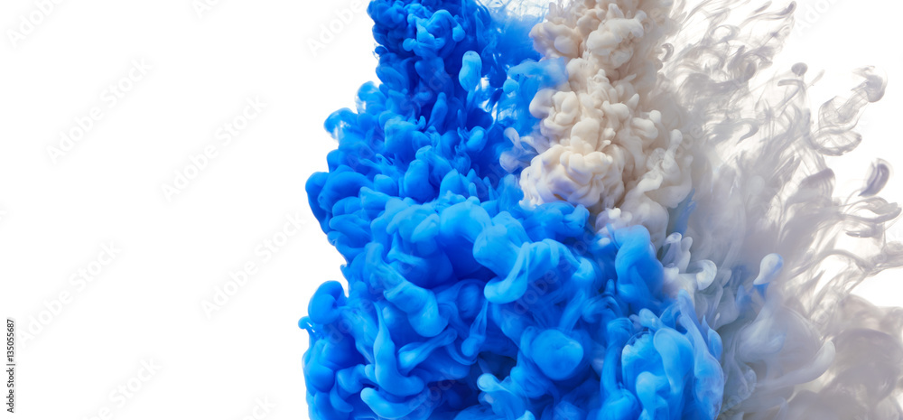 Obraz premium Ink drop in water isolated on white background