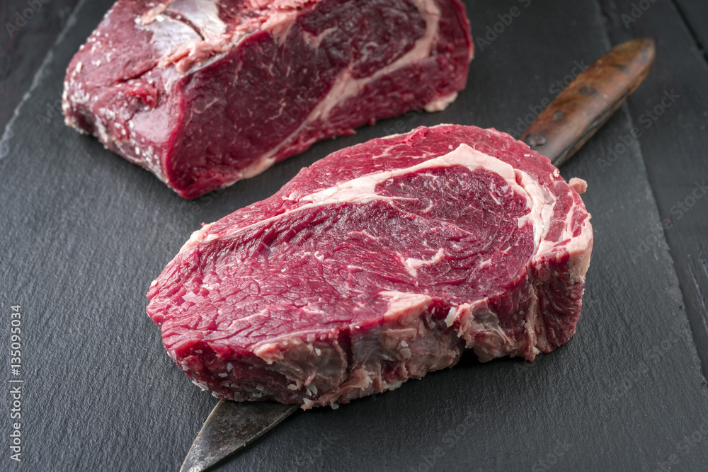 Obraz premium Dry Aged Kobe Rib Eye Steak on a Slate Slab
