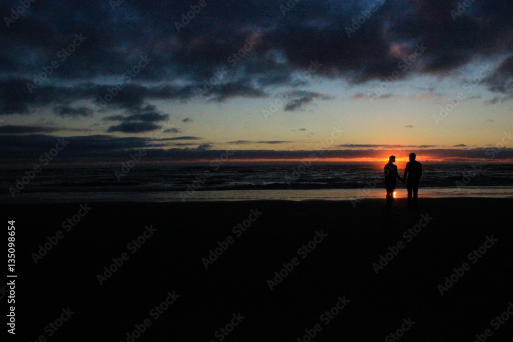 Fototapeta premium Love Never Sets 2