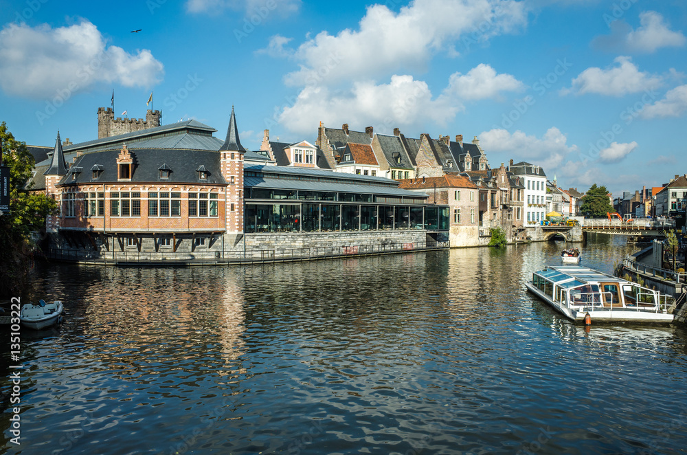 Fototapeta premium Korenmarkt in Ghent, Belgium
