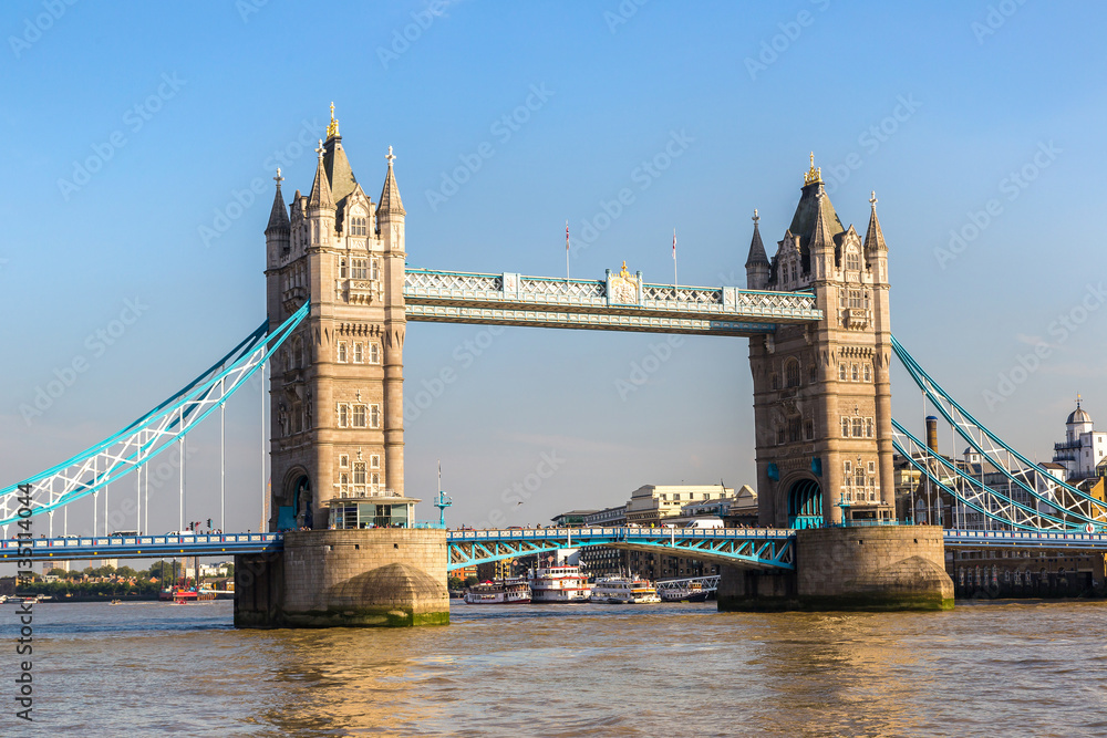 Obraz premium Tower Bridge in London