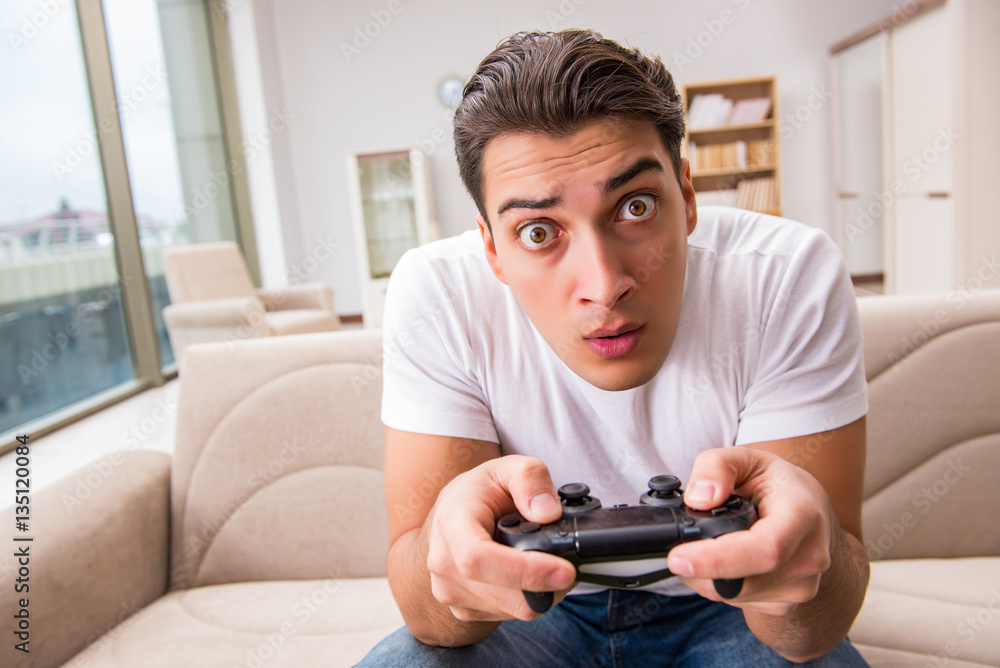 Man addicted to computer games Man addicted to computer games