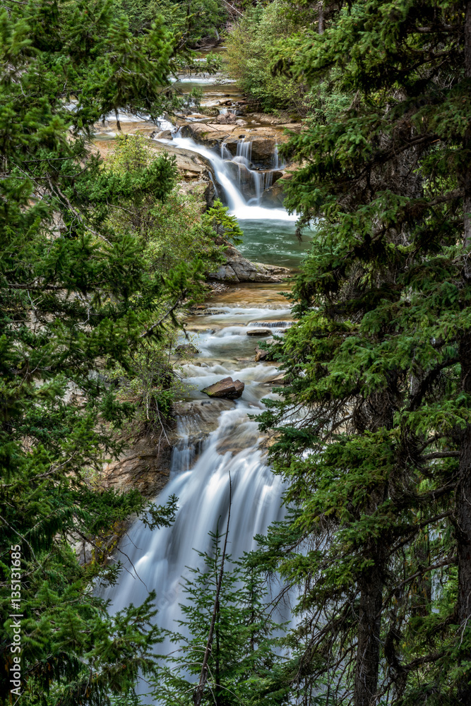 Obraz premium South Fork Tieton Falls, Mt. Baker-Snoqualmie National Forest, Cascade Range, Washington