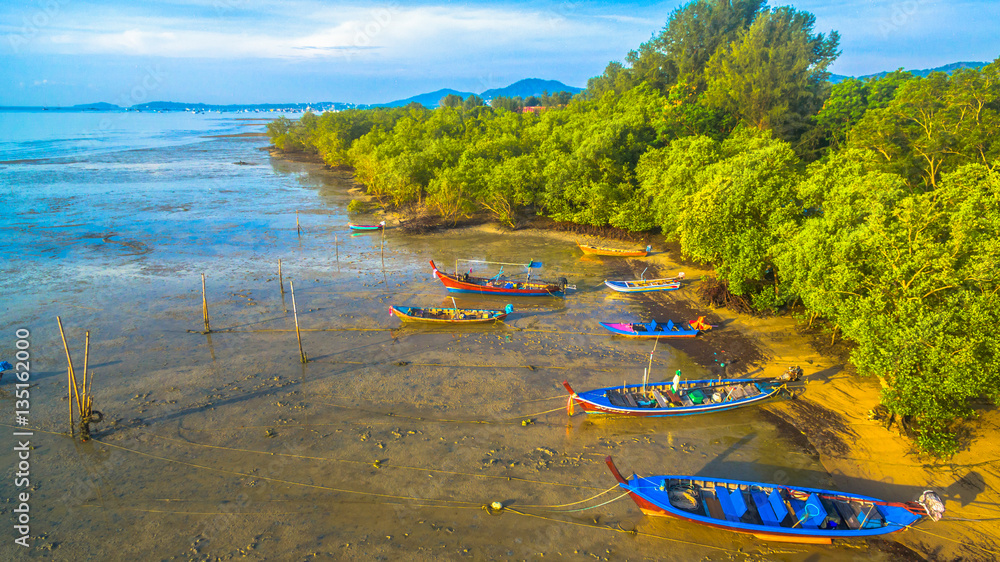 Obraz premium Palai pier close to Chalong pier