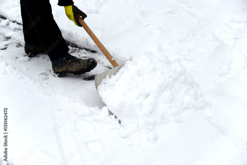 Naklejka premium Schnee räumen