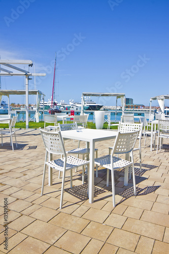 Outdoor bar in a italian harbor