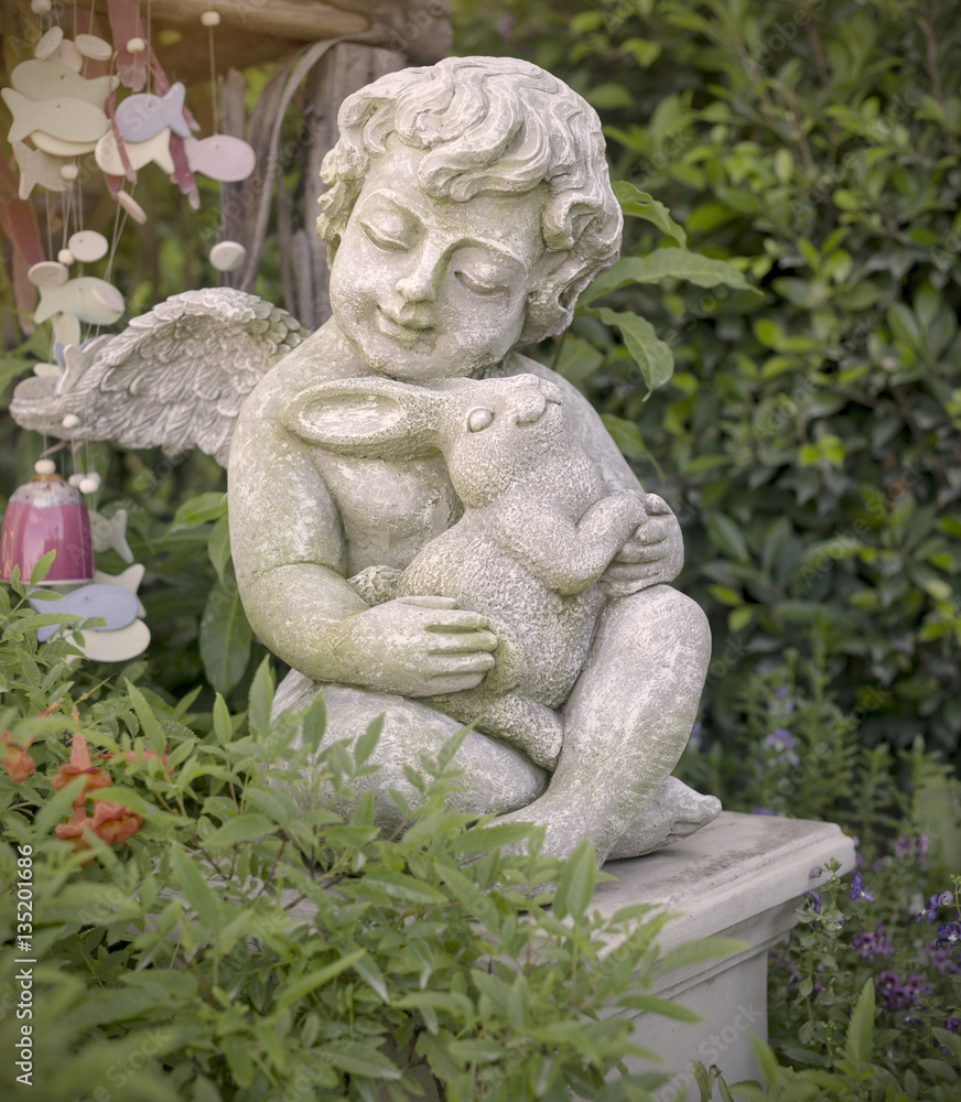 Little angel statue