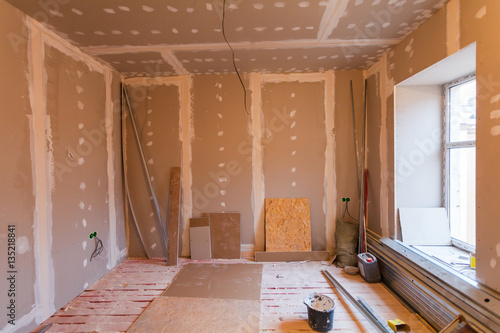 Obraz na plátne Material for repairs in an apartment is under construction and renovation