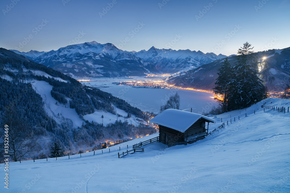 Fototapeta premium Blick auf Zell am See - Abendstimmung 