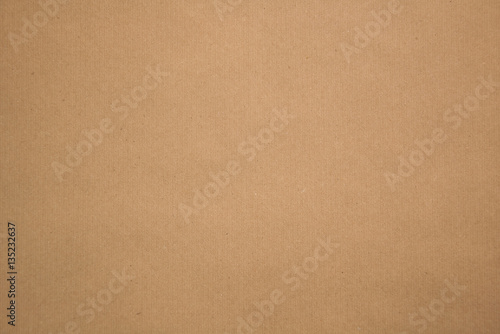 Braunes Packpapier mit Streifen