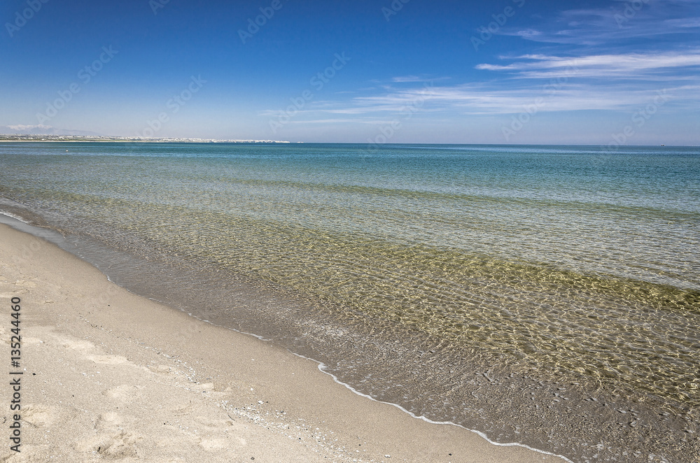 Obraz premium Un meraviglioso mare limpido e cristallino