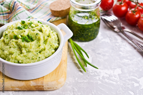 Green mashed potatoes