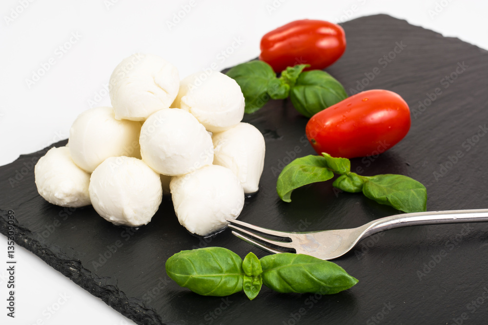 Mini mozzarella balls Mini mozzarella balls