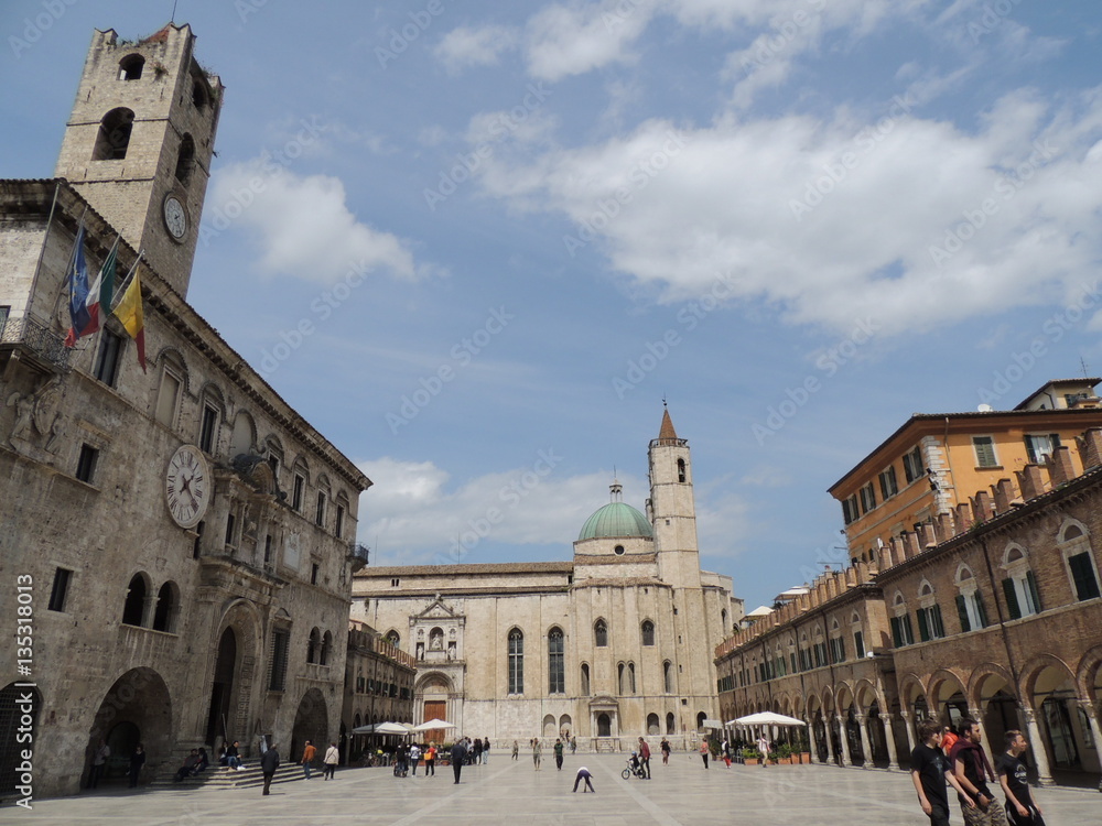 Ascoli Piceno - piazza del popolo