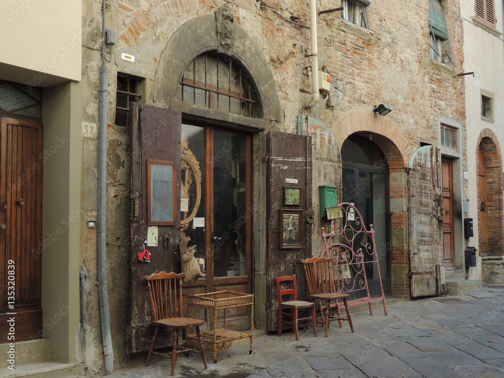 Arezzo - tipica bottega artigianale