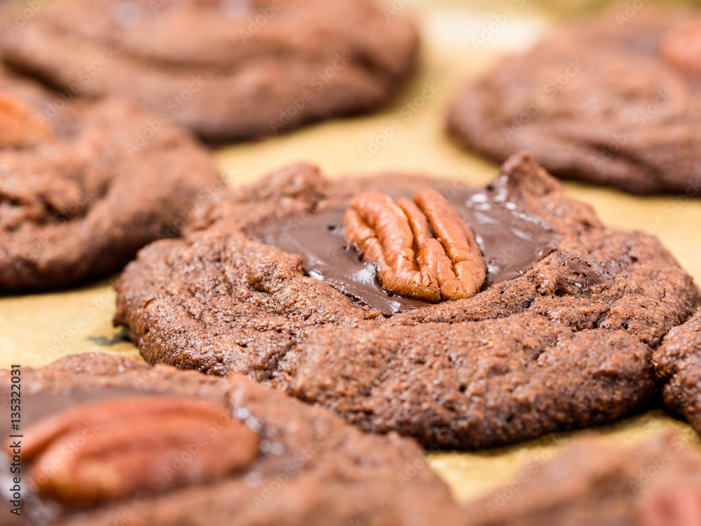 Fototapeta premium Pecan Chocolate Cookies Close Up