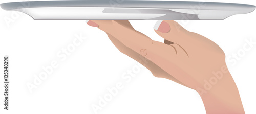 mano femminile con vassoio d'arggento