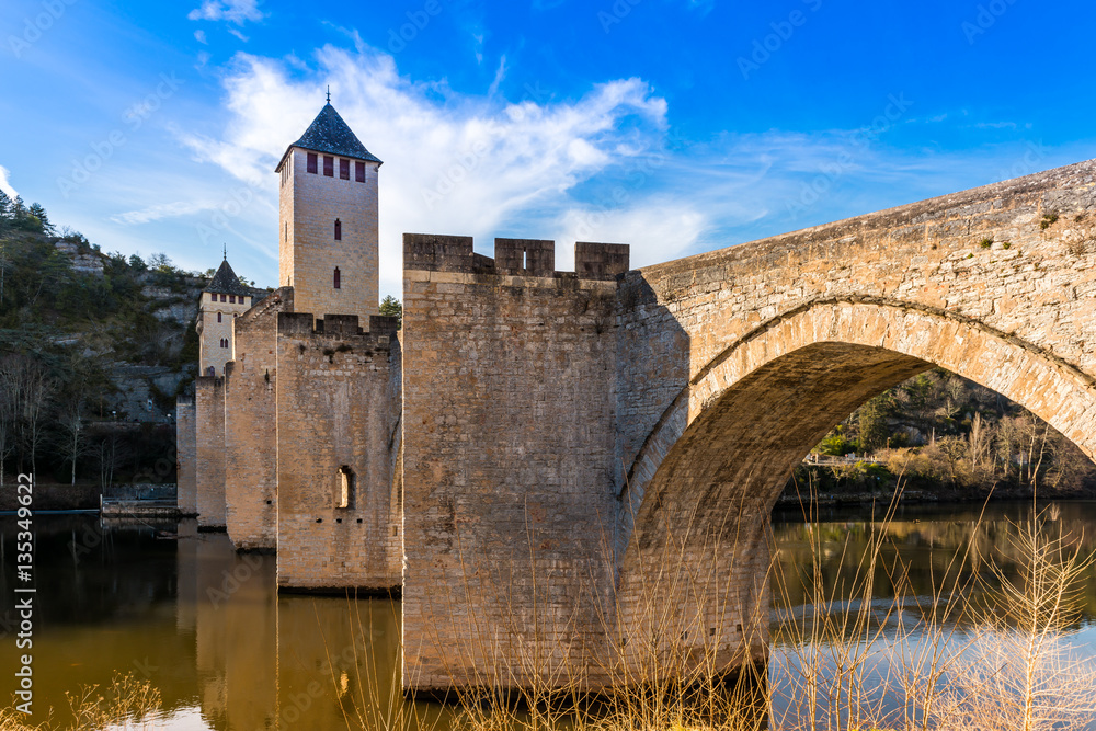 Pont Valentré sur le Lot à Cahors, Occitanie, France