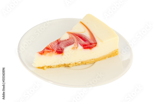 delicious cheesecake with strawberries