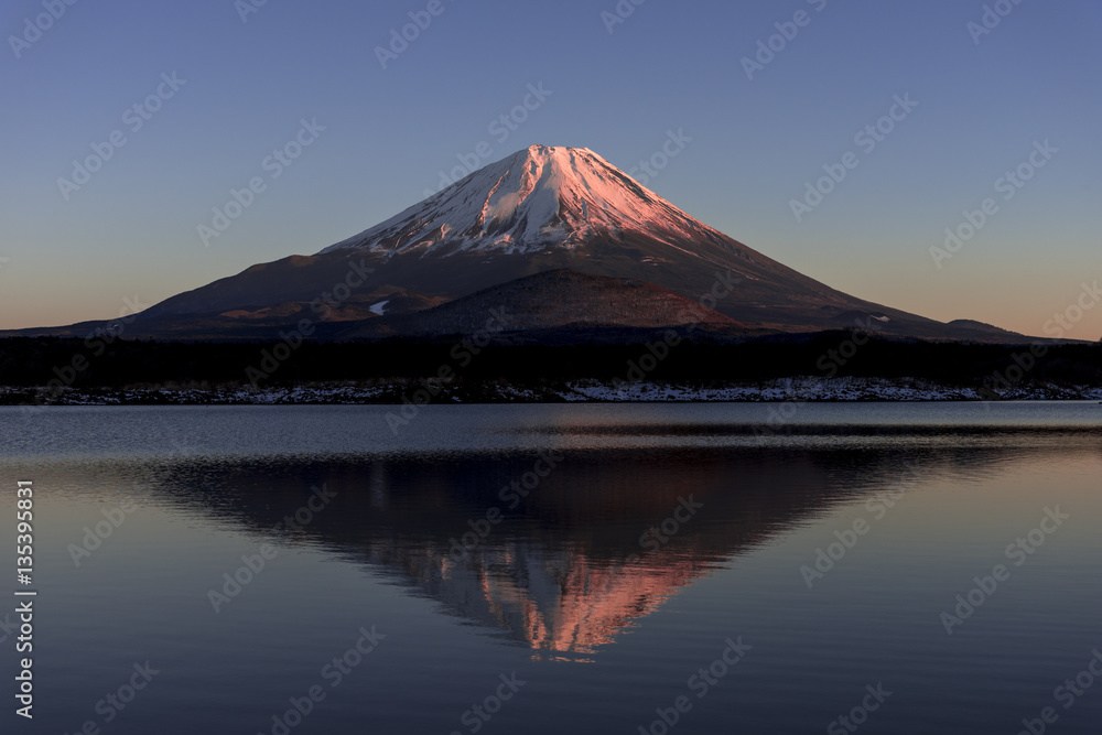 精進湖より紅富士