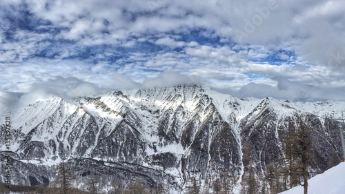 panorama alpino innevato