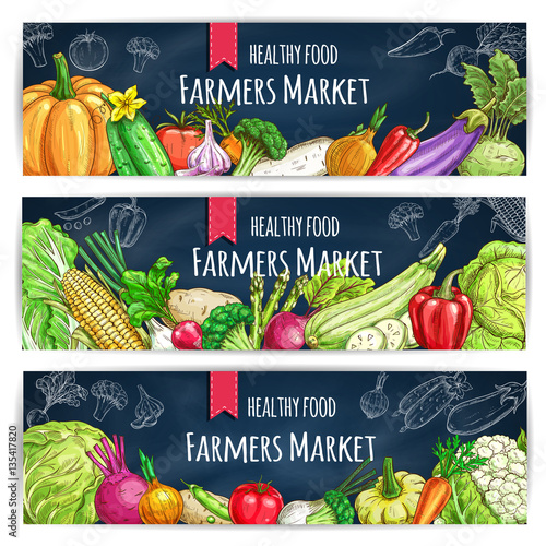 Vegetable banner with veggies sketch on blackboard
