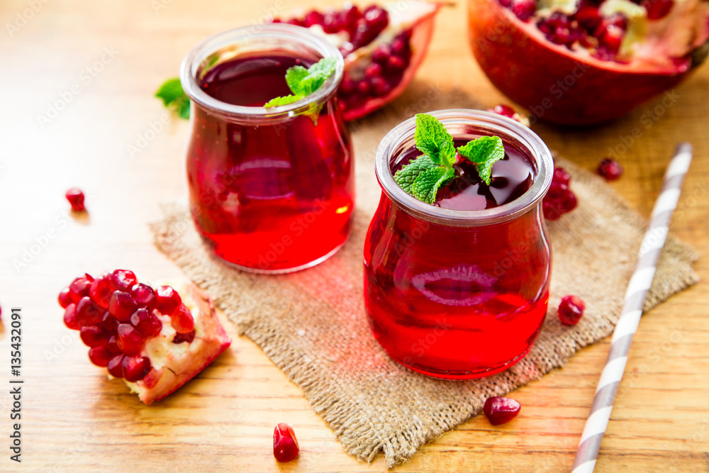 Pomegranate liqueur, Pomegranate juice. Pomegranate liqueur, Pomegranate juice.
