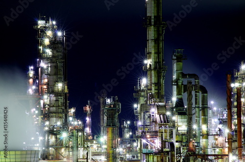 Wallpaper Mural 工場の夜景 Torontodigital.ca