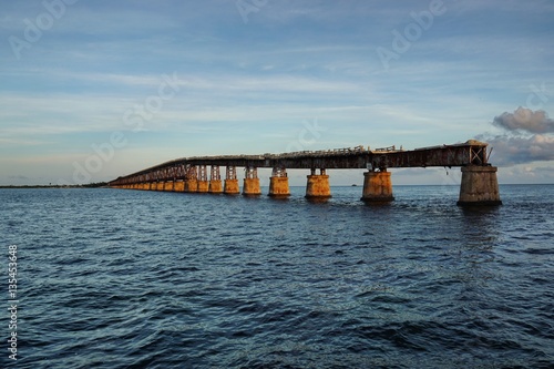 Zerstörte Eisenbahnbrücke auf den Florida Keys, Florida © franziskahoppe