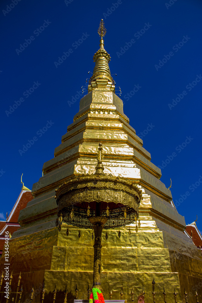 Fototapeta premium Beautiful temples in Thailand 