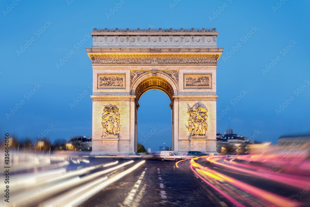 Arc der Triomphe Paris Bewegung der Fahrzeuglichter