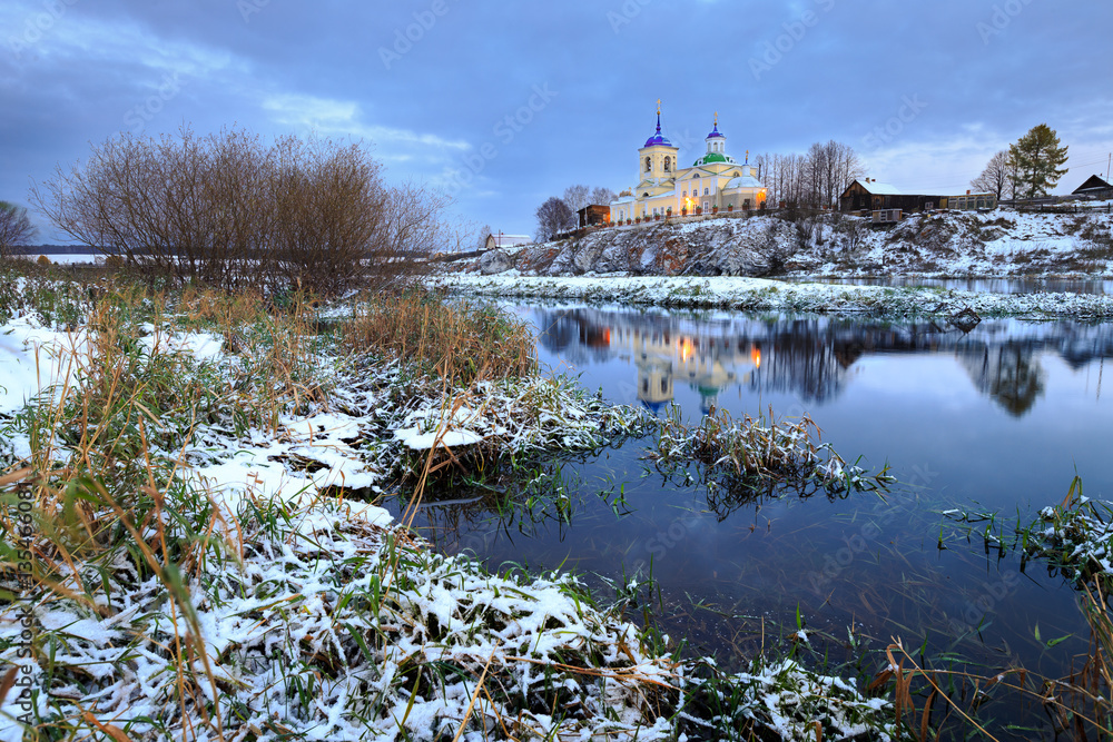 Fototapeta premium orthodox church, russian church, first snow in village, building