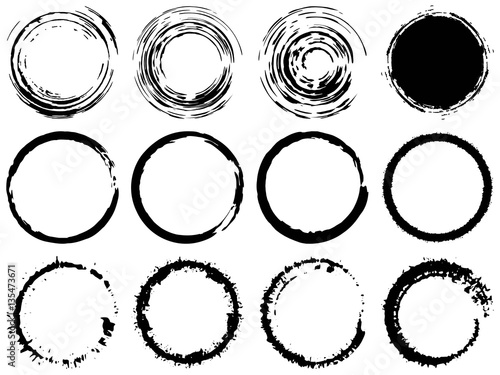 Set of various circles in grunge style.