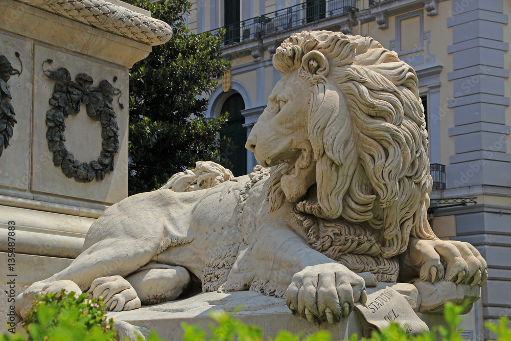 Statue Lion, Naples