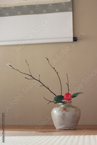 和室 床の間の花 縦位置 Stock Photo Adobe Stock 和室 床の間の花 縦位置 Stock Photo Adobe Stock