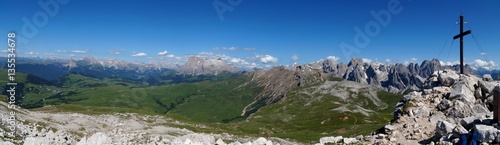 Am Gipfel des Petz auf dem Schlern / Aussicht auf Seiser Alm Langkofel Gruppe Rosengarten