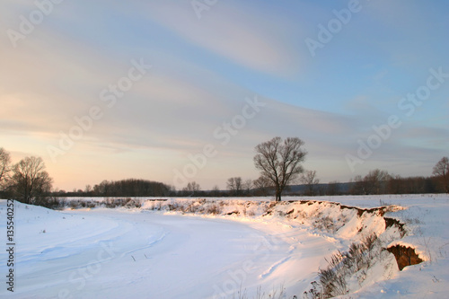 Walk through the beautiful places frosty Russian winter © salman2