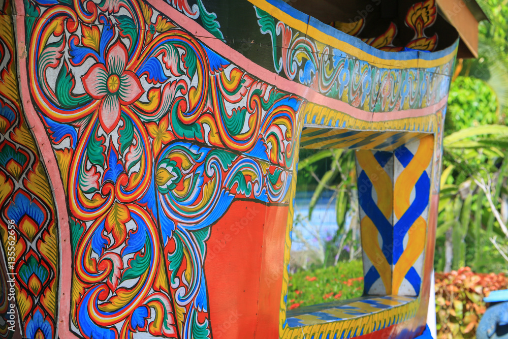 Naklejka premium colorful painting texture on koleh tradition boat southern 