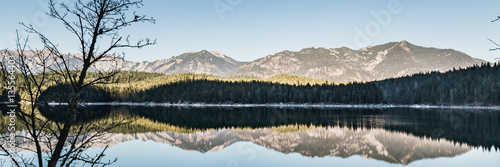 Fototapeta Naklejka Na Ścianę i Meble -  Winter landscape with lake and mountains, Zugspitze, Aibsee, Germany
