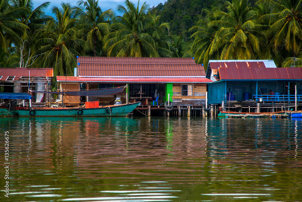 Fototapeta premium Floatting village, Cambodia, Tonle Sap, Koh Rong island. Floatin