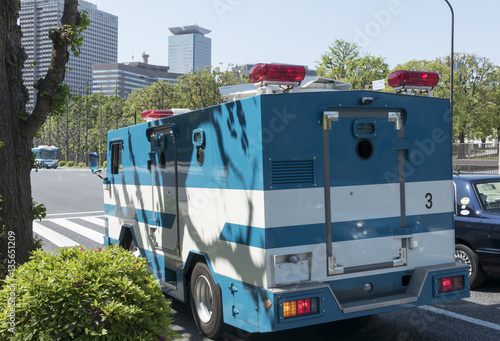 車両 警察 特殊車両 機動隊 防弾 装甲車 警察車両 特型警備車 Stock 写真 Adobe Stock