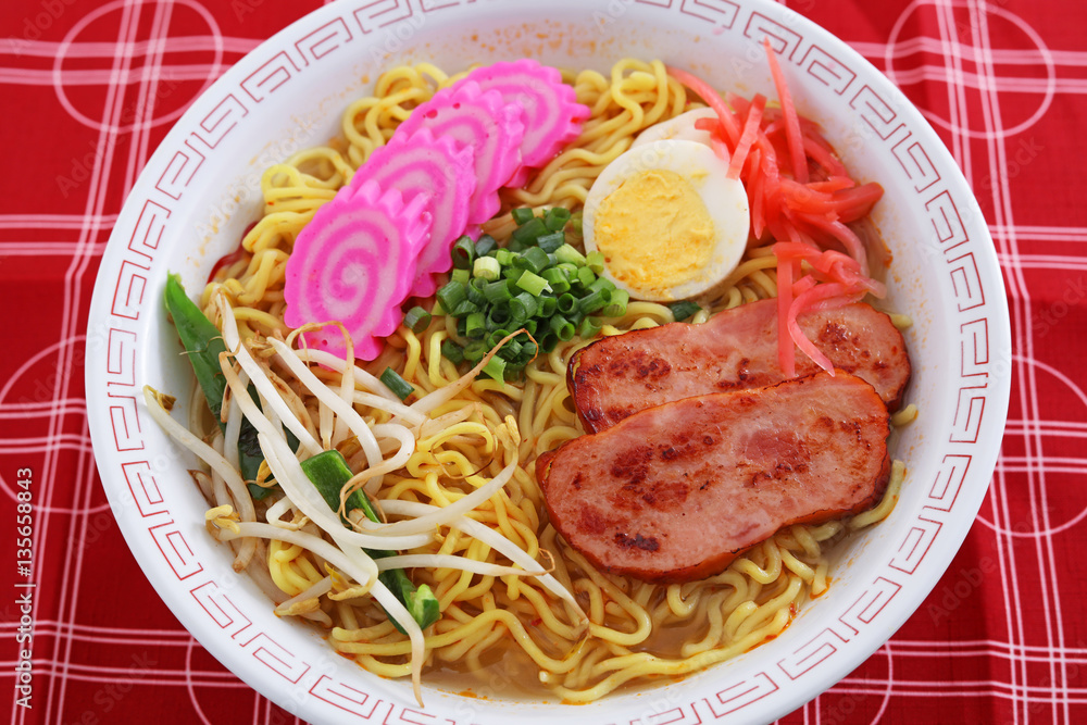 おいしそうなラーメン
おいしそうなラーメン