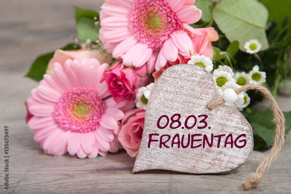 Blumen zum Frauentag StockFoto Adobe Stock