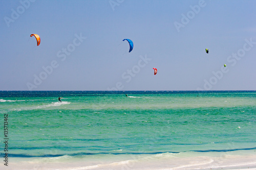 Parachute kitesurf overlook the ocean in front of the Watamu bea