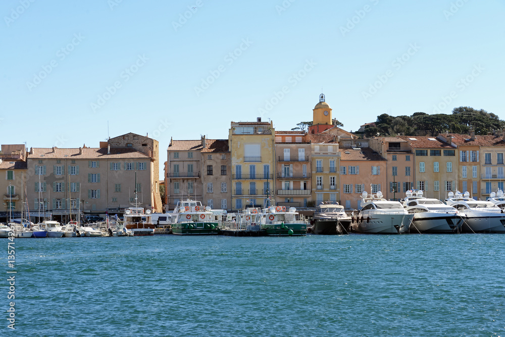 Hafenpanorama von Saint-Tropez an der Cote d´Azur