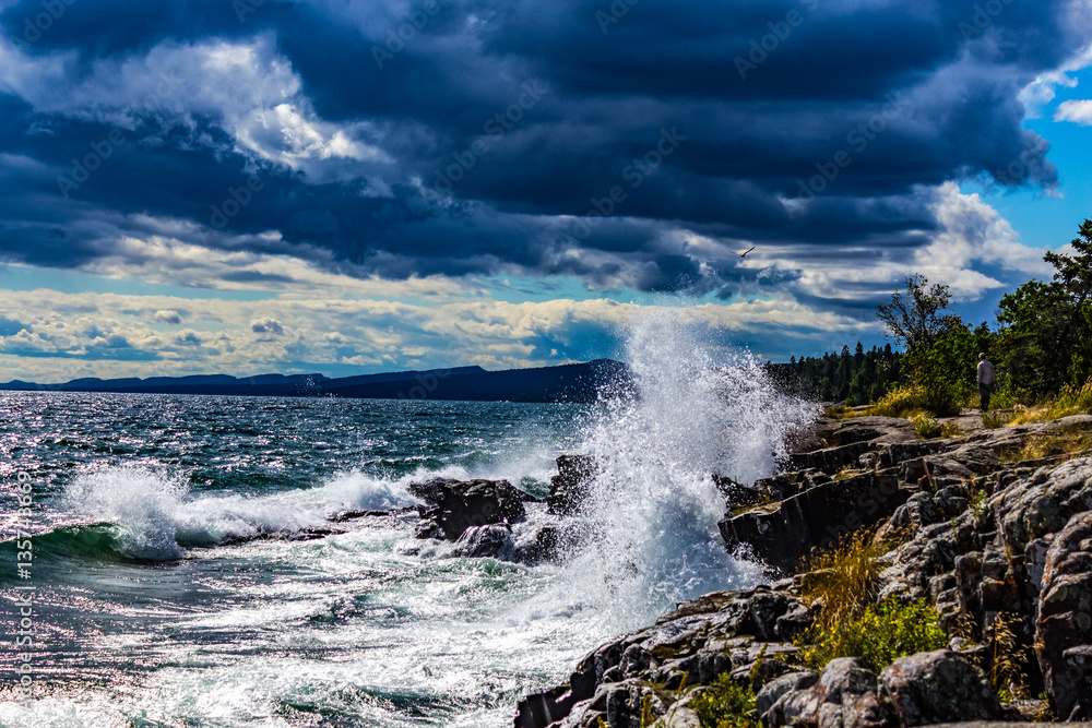 Lake Superior waves 10