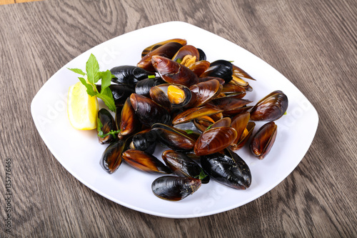 Boiled mussels