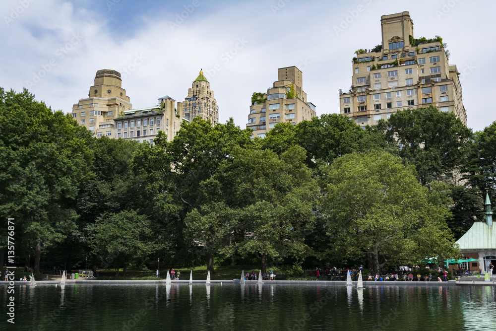 Fototapeta premium Model sailboats in Central Park in New York City
