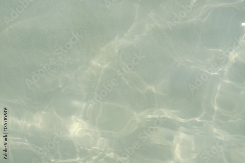 sea water reflects sunlight 