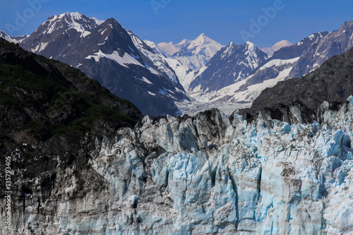 Glacier Bay, Alaska, picture of a glacier in the summer time